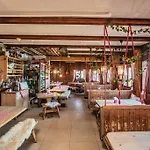 Inn Hocheckhuette On Of The Hahnenkamm Mountain Kitzbühel