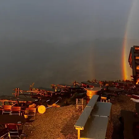 Hocheckhuette On Of The Hahnenkamm Mountain 여관 *