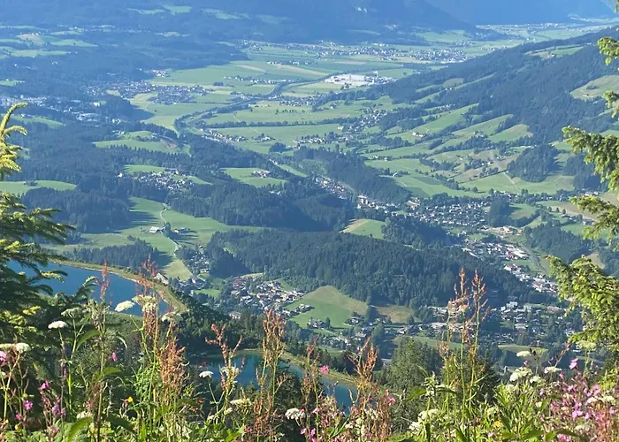 Hocheckhuette On Of The Hahnenkamm Mountain Estalagem Kitzbühel