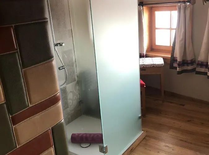 Hocheckhuette On Of The Hahnenkamm Mountain Estalagem Kitzbühel