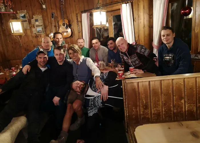 Hocheckhuette On Of The Hahnenkamm Mountain Estalagem Kitzbühel