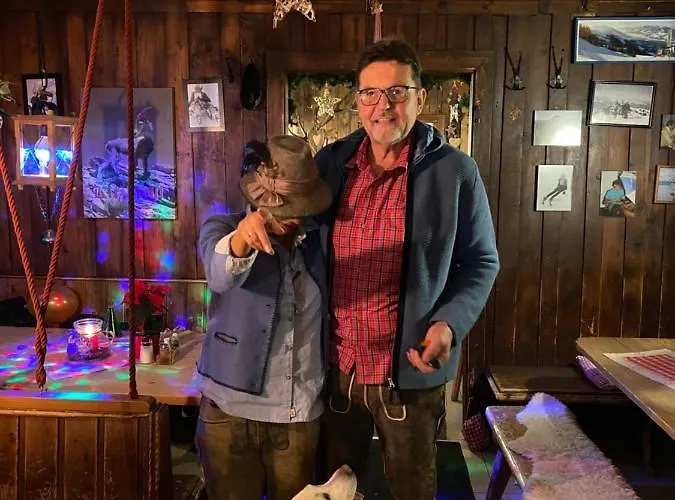 Hocheckhuette On Of The Hahnenkamm Mountain Estalagem *