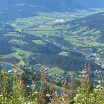 Hocheckhuette On Of The Hahnenkamm Mountain Zajazd Kitzbühel