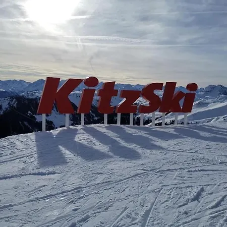 אורחן Hocheckhuette On Of The Hahnenkamm Mountain