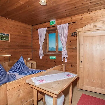 Hocheckhuette On Of The Hahnenkamm Mountain * קיצביהל